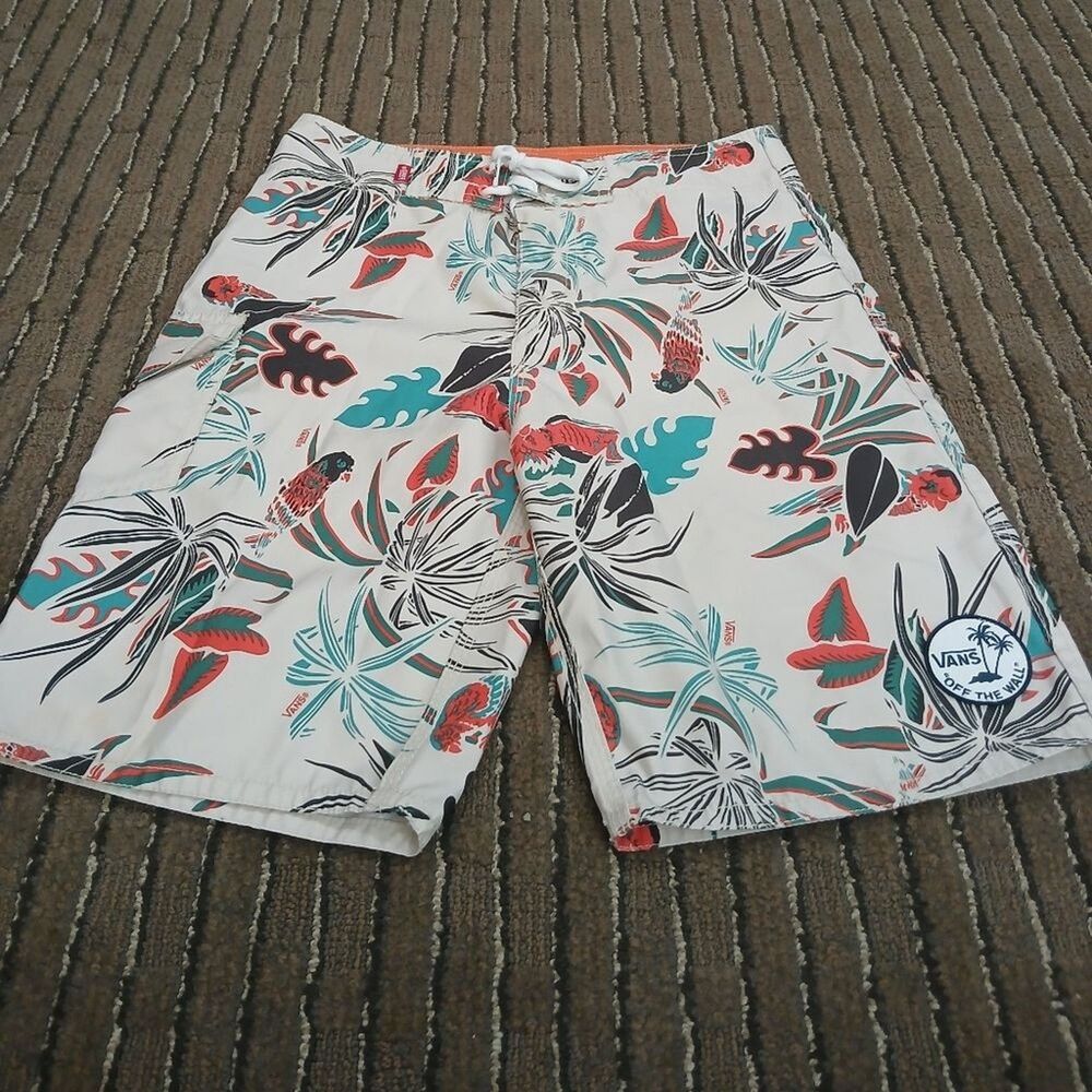 Vans Off The Wall Hawaiian Print Board Shorts Men's Size 28 Beach Vacation Swim